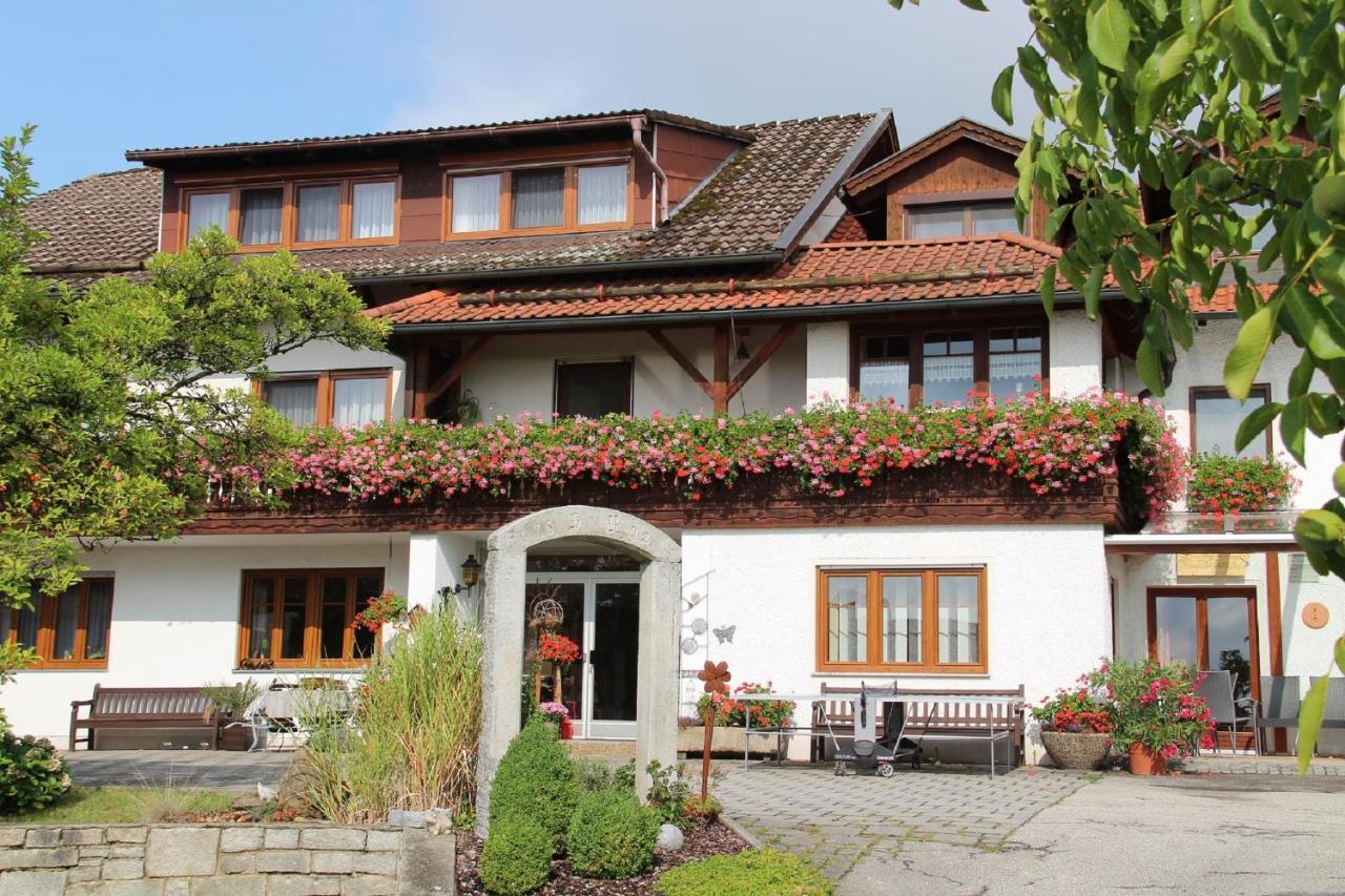 Pension Zum Ebenstein Am Donausteig Untergriesbach Exterior photo